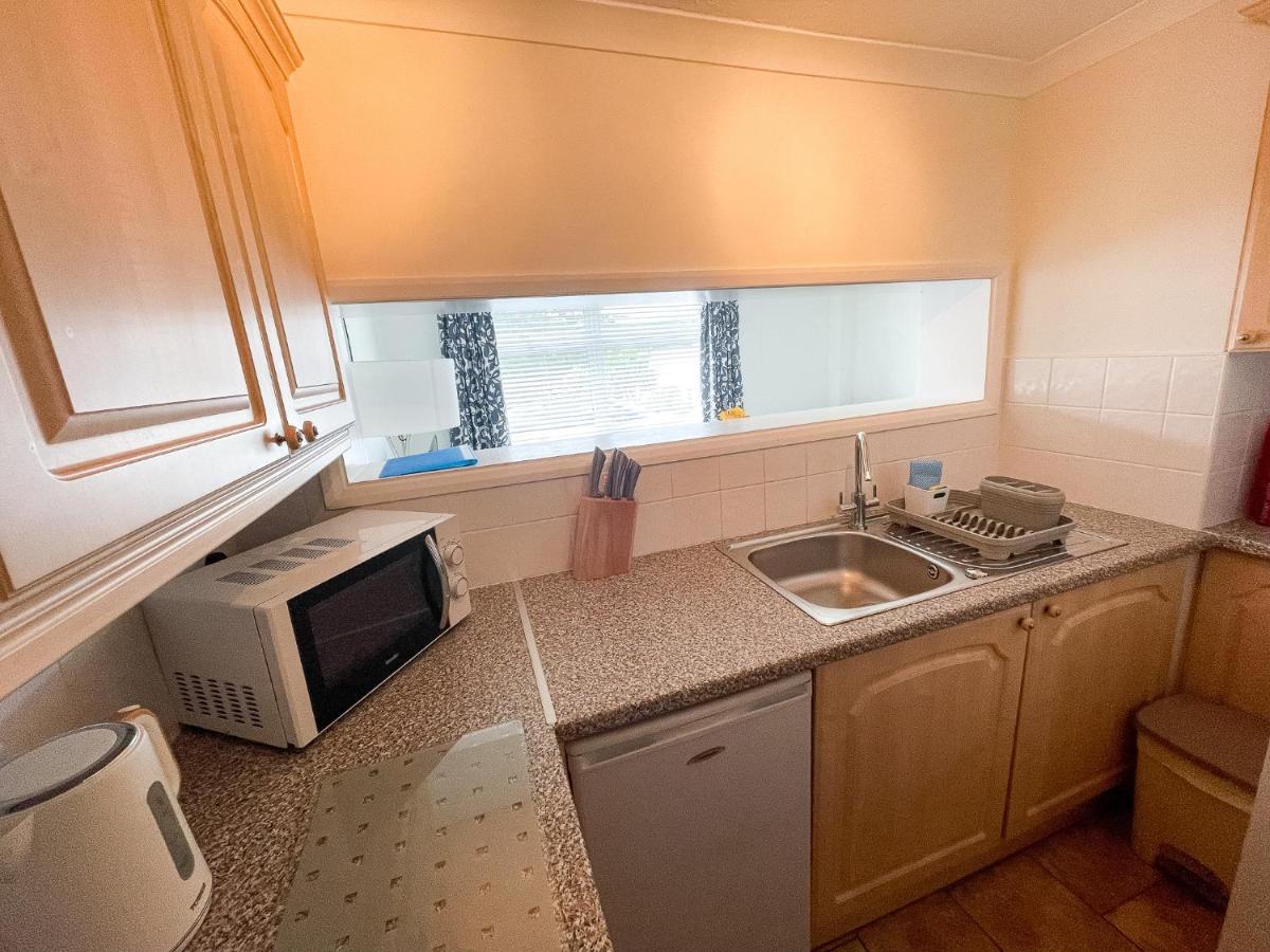 1 Chatsworth Riverscape Apartments - Riverview Apartment In Great Location With Free Parking Overlooking The Gannel Just A Short Walk From Newquays Incredible Beaches And Local Amenities New Quay Εξωτερικό φωτογραφία